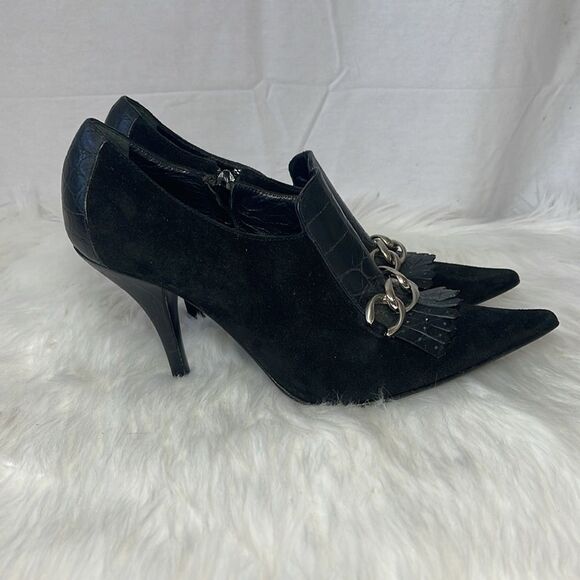 Casadei Black Suede Brogue Chain Detail Heels Sz 8.5 - Picture 4 of 6